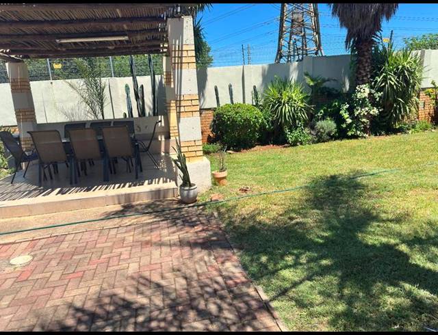 3 BEDROOM HOUSE FOR SALE IN CHRISTOBURG